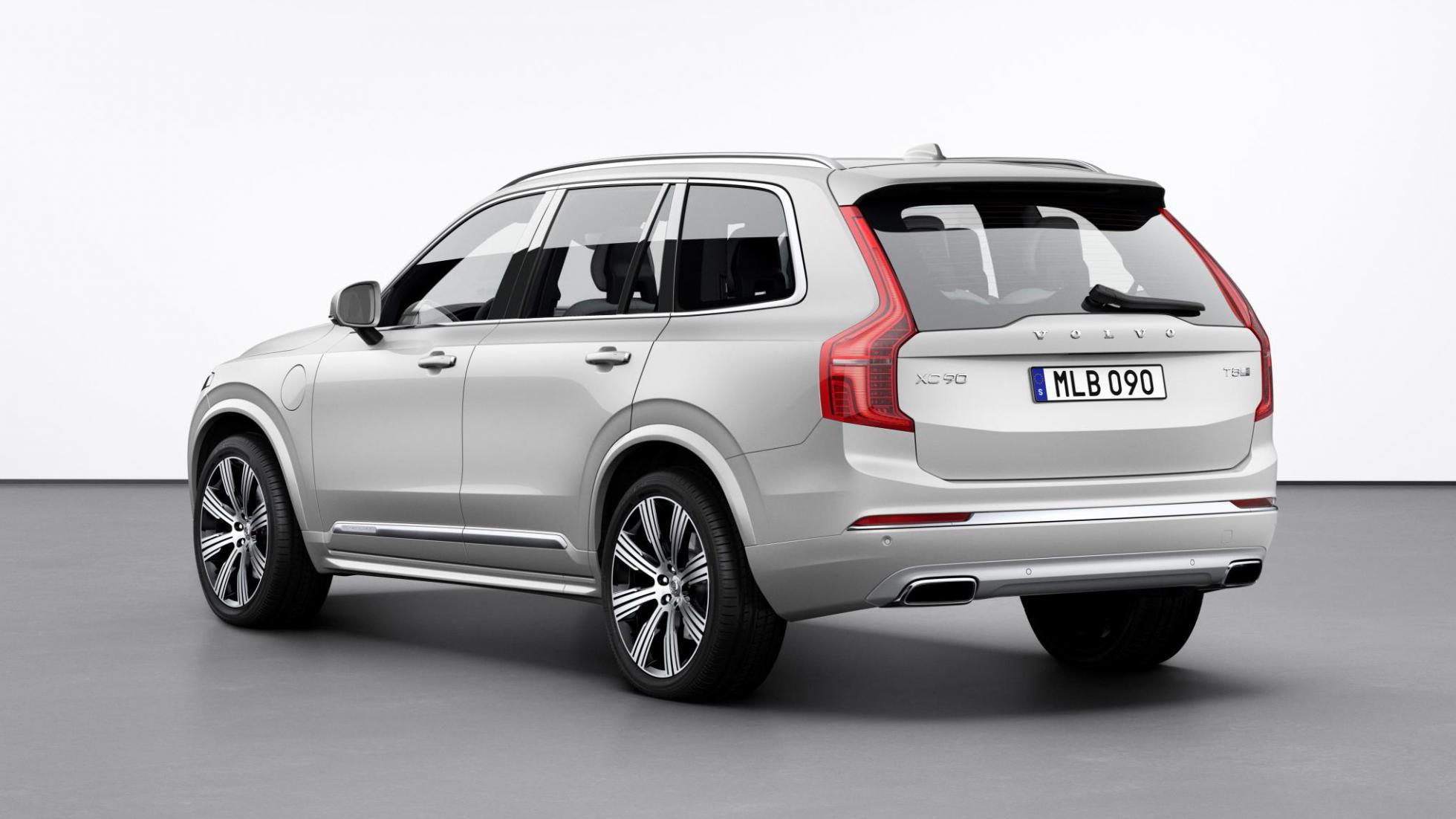 فولفو XC90 الان متوفرة بفئة يتواجد فيها نظام KERS