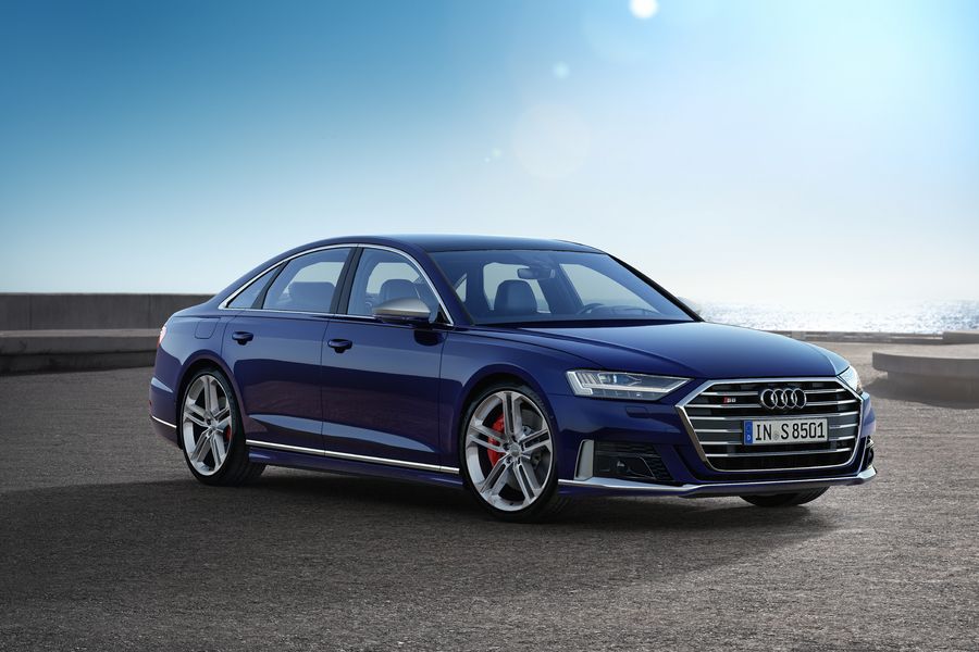 سيارة Audi S8 الجديدة متوفرة الآن في الشرق الأوسط: أداء فائق يتوّج الفئة الفاخرة