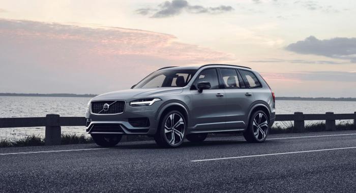 فولفو XC90 الان متوفرة بفئة يتواجد فيها نظام KERS