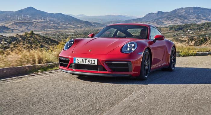 خصائص جديدة تزيدها تميزاً وديناميكية أكثر من أي وقت مضى: طرازات ‎‎911 GTS‎ الجديدة من بورشه