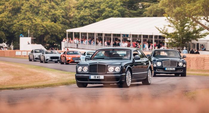 40 سنة من سيارات Bentley بالشواحن التوربينية يُحتفى بها في ’غودوود‘